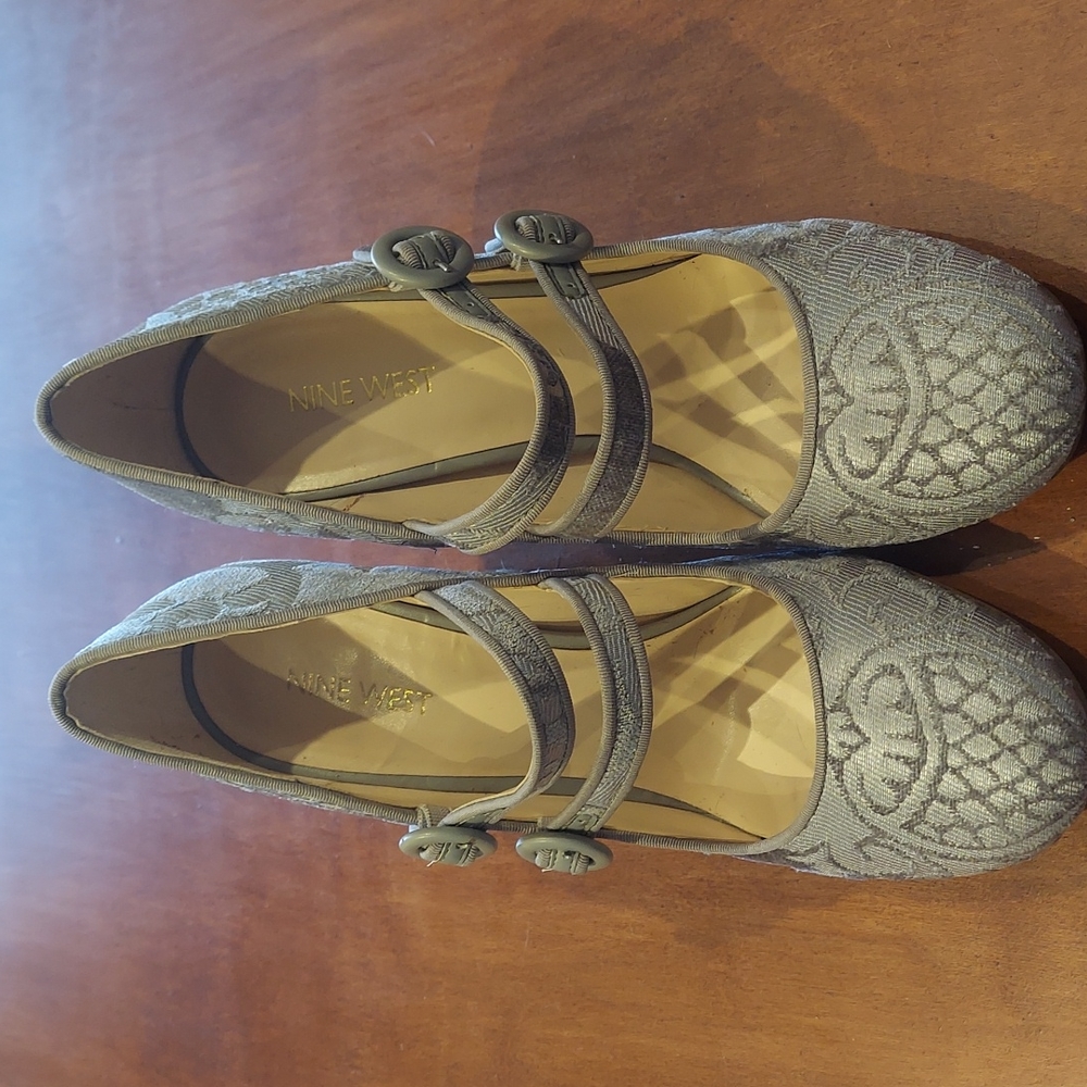 4 inch silver patterned Mary Jane heels